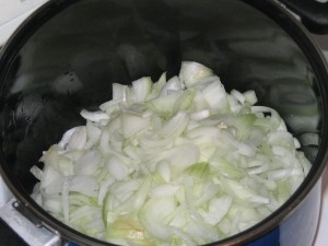 onion_tortilla02 Onions in the pot
