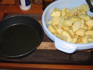 Chop them apples!